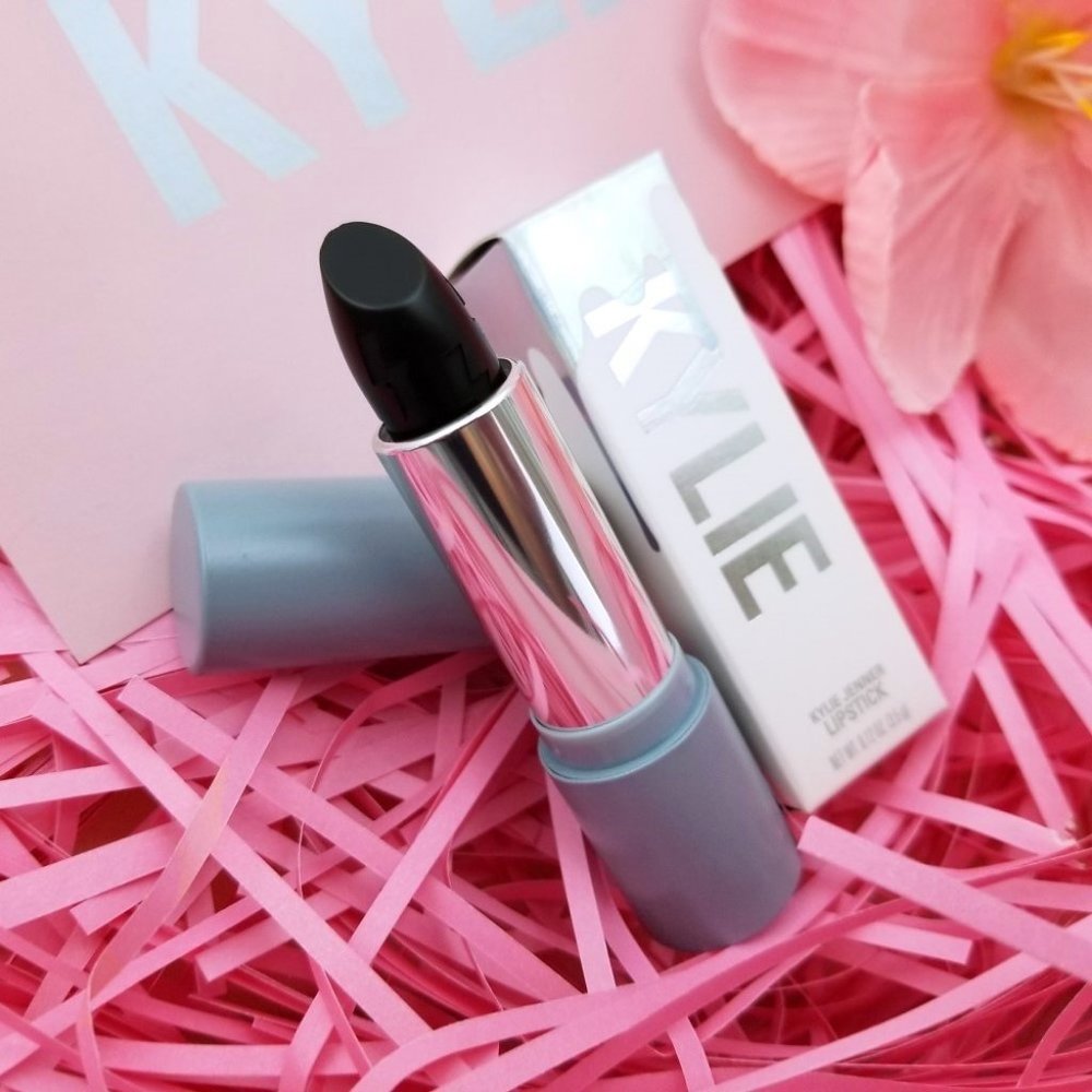 Kylie Cosmetics Weather Collection Nightfall Matte Lipstick - Picture 3 of 8